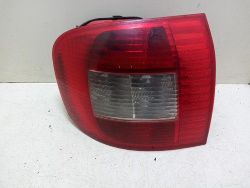 Left rear tail light - tail,